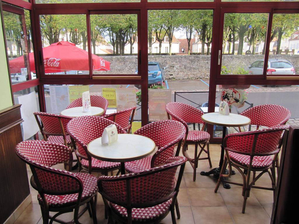 Hotel Pub Vauban Terreaux Avallon Exteriér fotografie